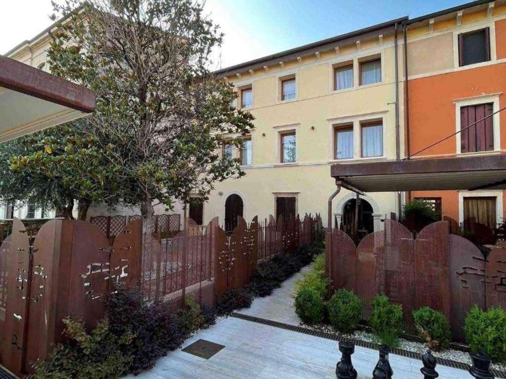Destiny Home Soave Екстер'єр фото